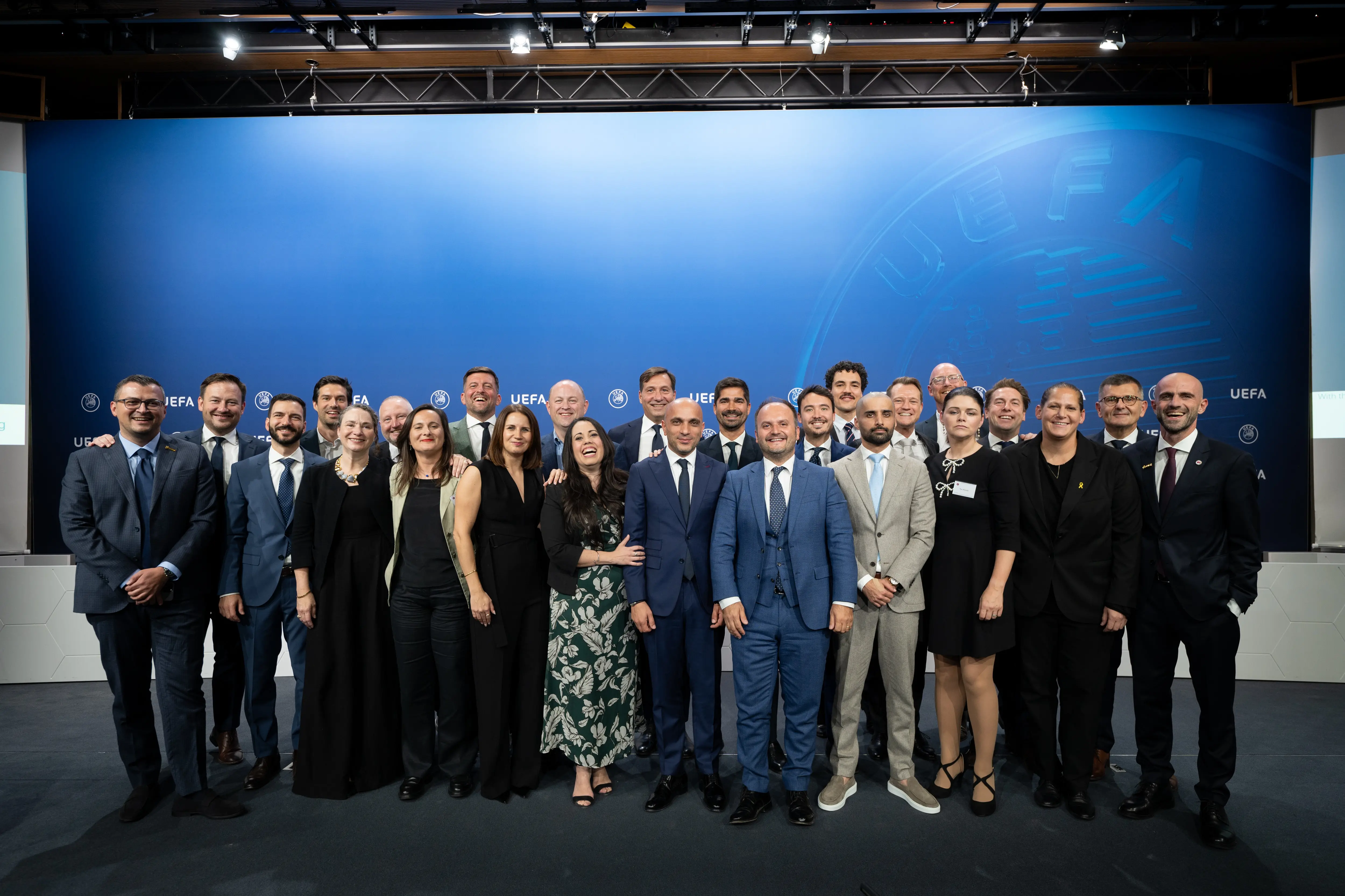 Dushku diplomoi me sukses në programin prestigjioz MESGO